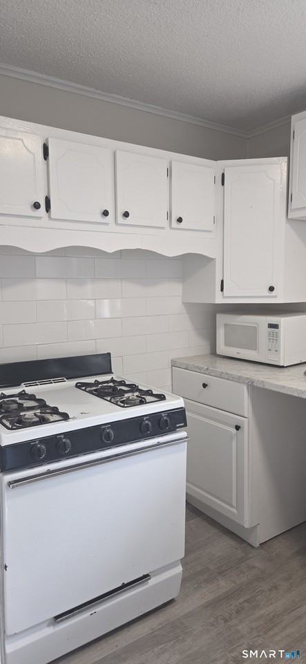 426 Poplar St #2 - Photo 2 of 19