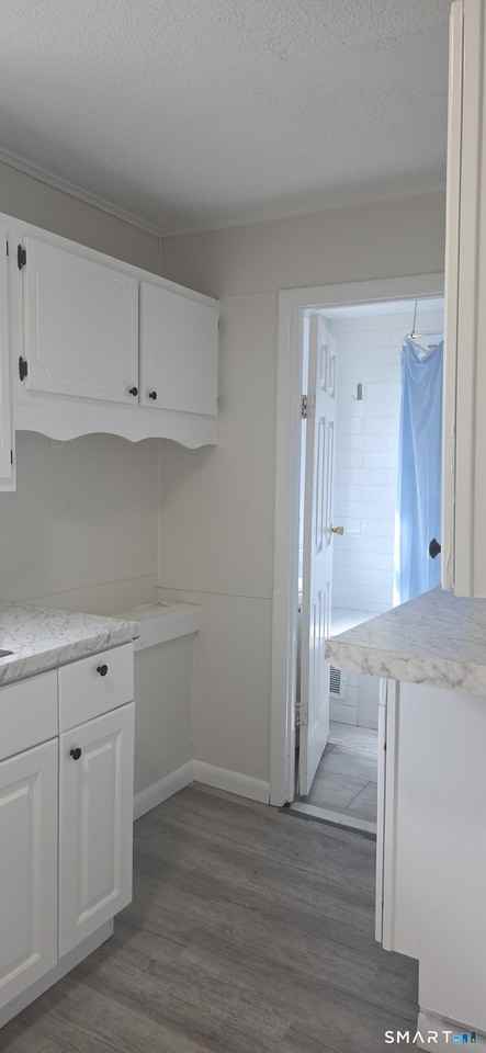 426 Poplar St #2 - Photo 3 of 19