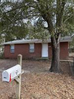 featured image of 1005 Pinetree Rd