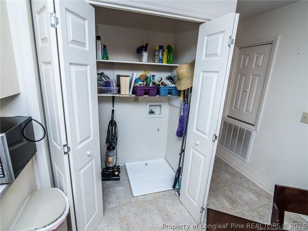 406 Britt St - Photo 5 of 22