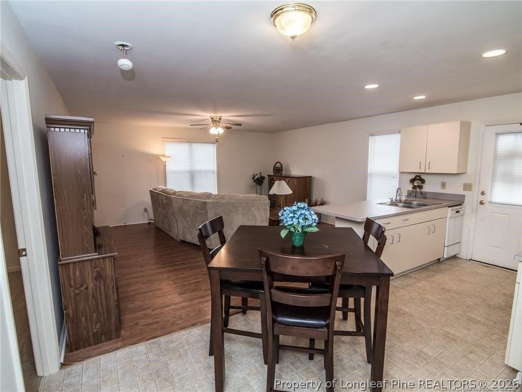 406 Britt St - Photo 6 of 22