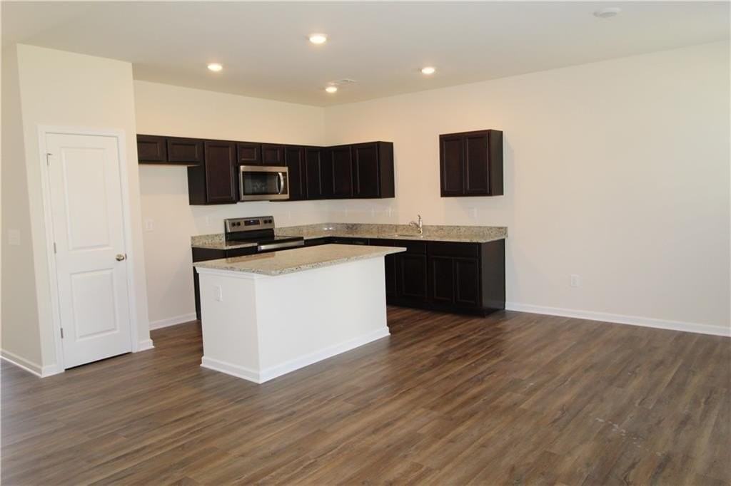 6513 Mountain Home Way Se - Photo 3 of 28