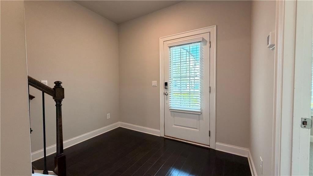 1012 Knoxboro Ln - Photo 3 of 40