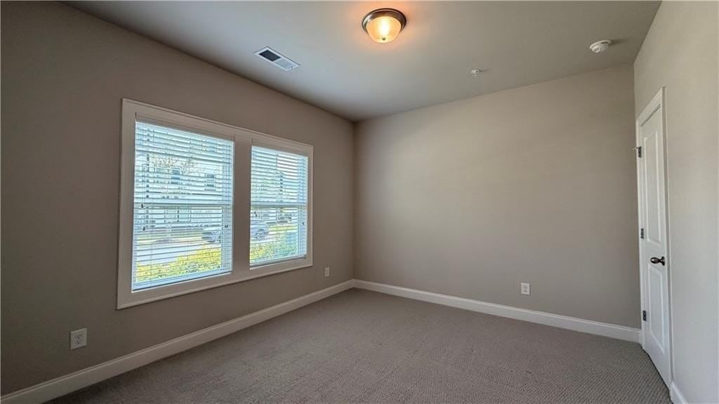 1012 Knoxboro Ln - Photo 4 of 40