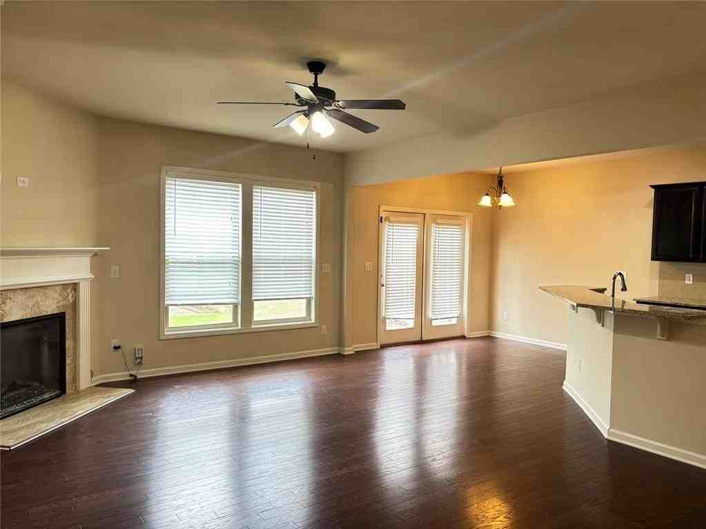 1012 Haley Woods Ct - Photo 4 of 19