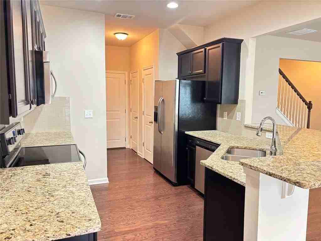 1012 Haley Woods Ct - Photo 6 of 19