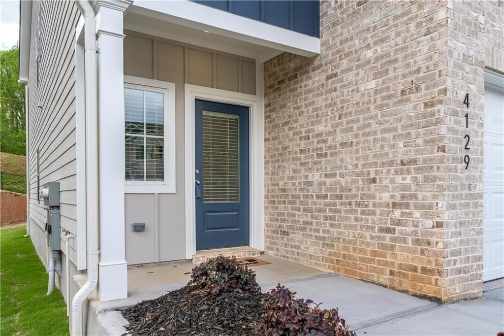 4129 Oakwood Terrace Ct - Photo 4 of 41