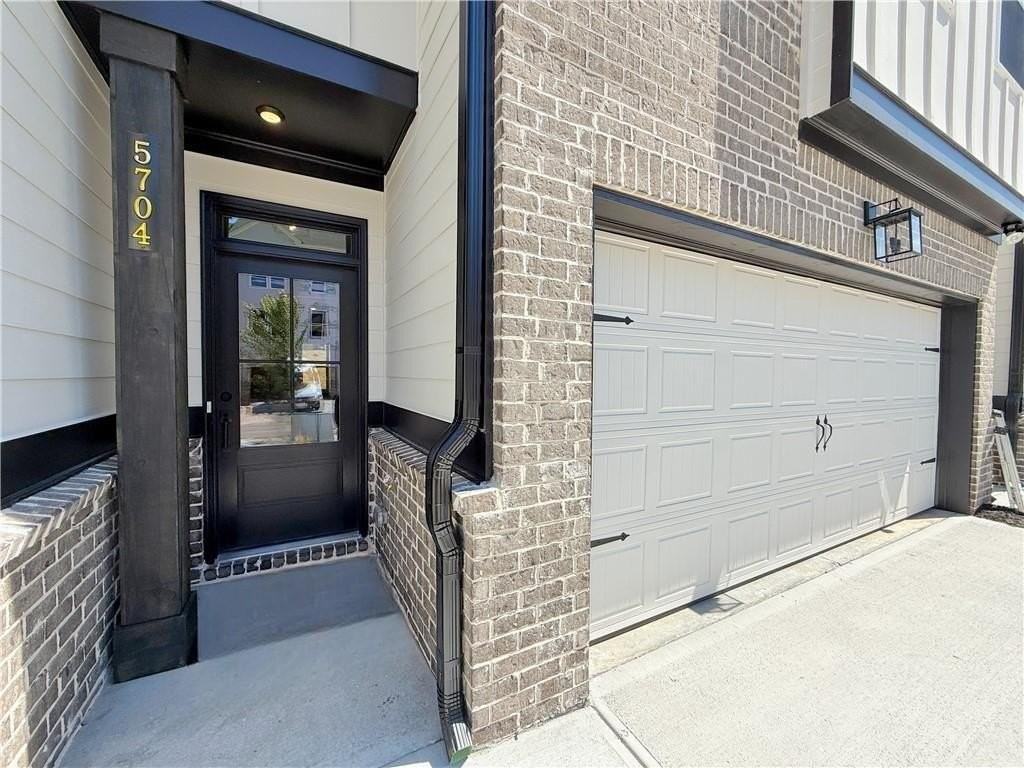 5704 Urban Village Way - Photo 3 of 28