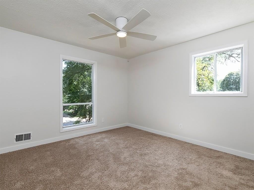 2506 Kingsley Dr Ne - Photo 4 of 25
