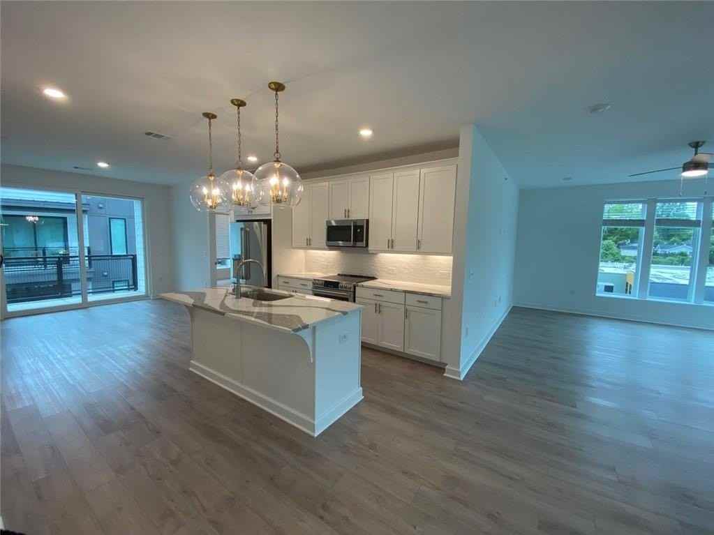 371 Grant Cir Se #1844 - Photo 3 of 46
