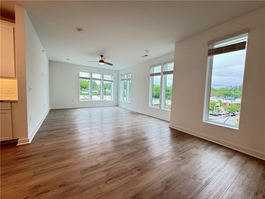 371 Grant Cir Se #1844 - Photo 5 of 46
