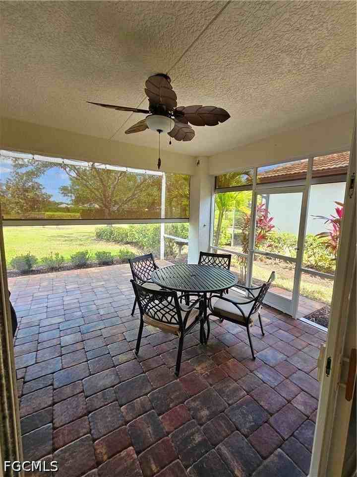 10518 Avila Cir - Photo 5 of 50