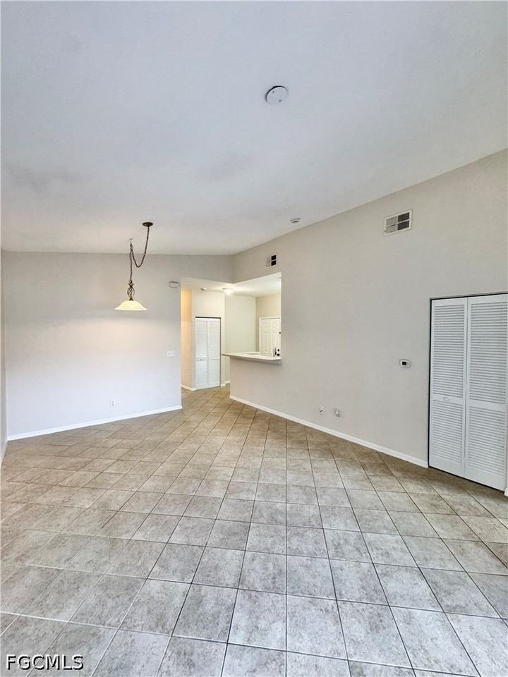 4128 Bellasol Cir #1424 - Photo 5 of 40