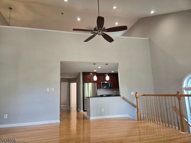 313 Winthrop Dr - Photo 3 of 29