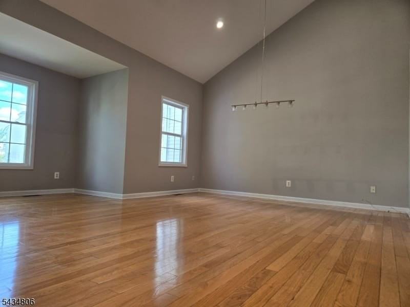 313 Winthrop Dr - Photo 6 of 29