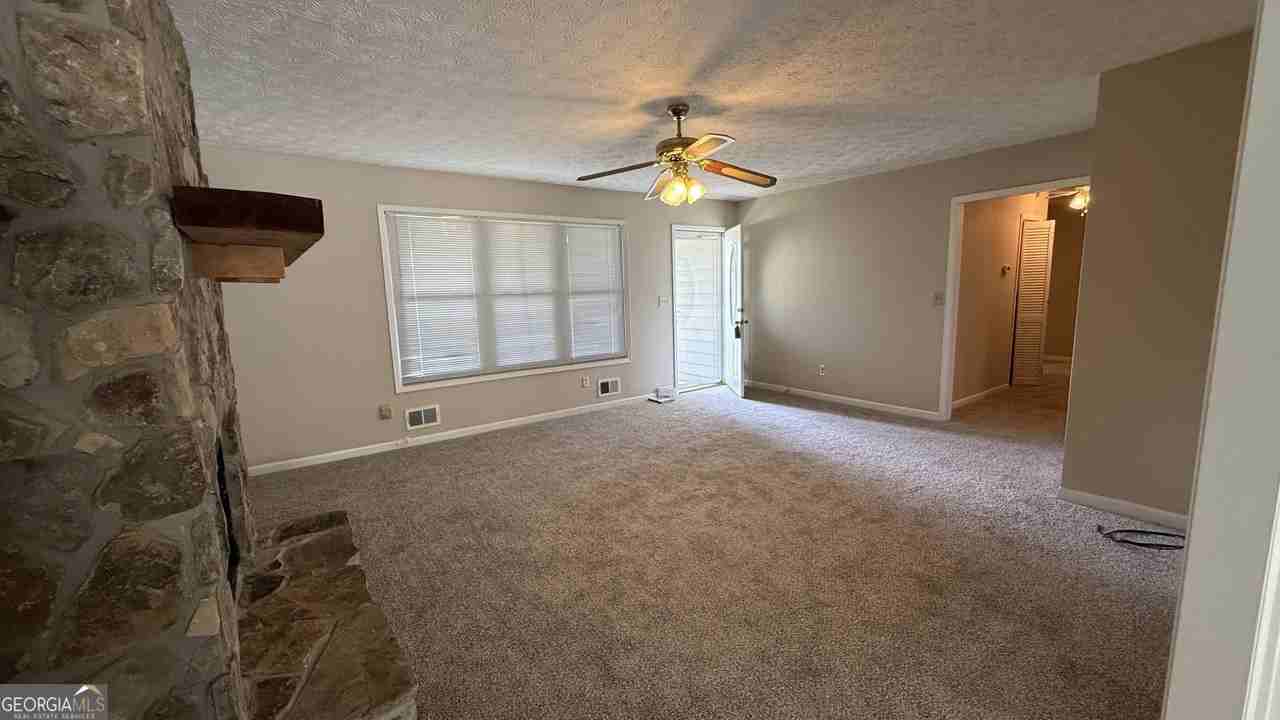 6683 Homestead Rd - Photo 2 of 14