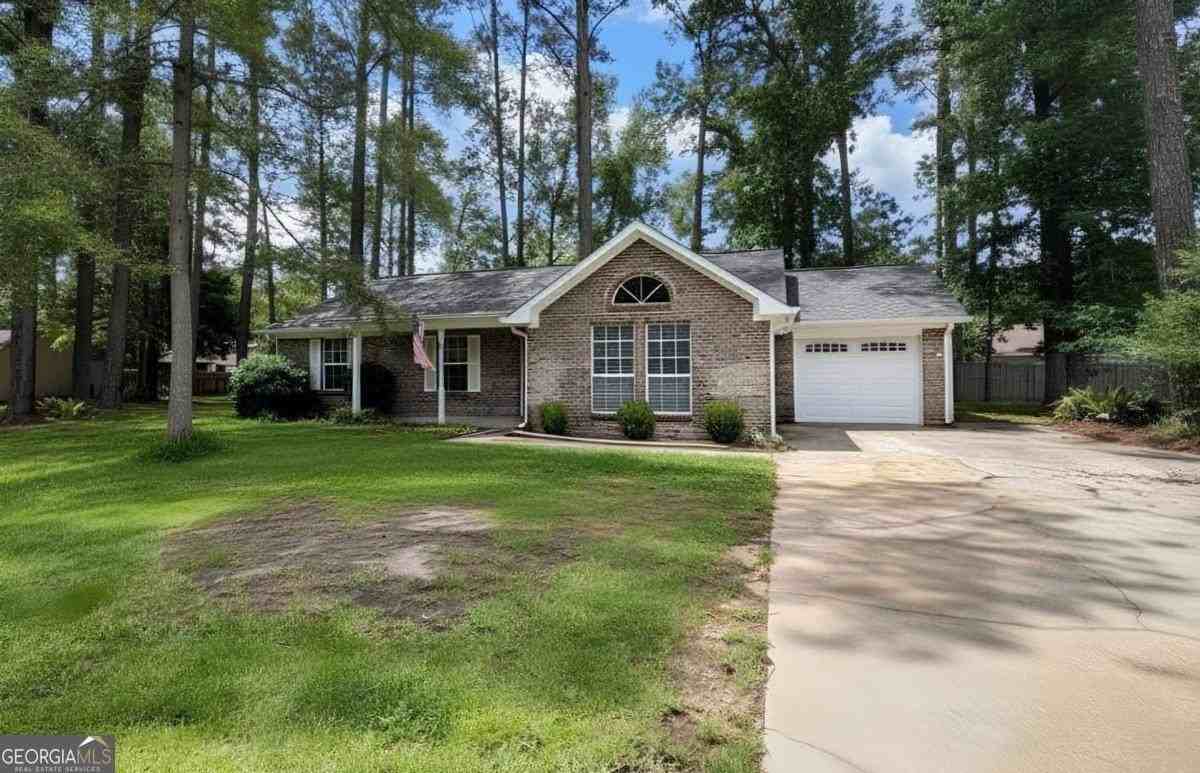 108 Crestwood Ct - Photo 2 of 22