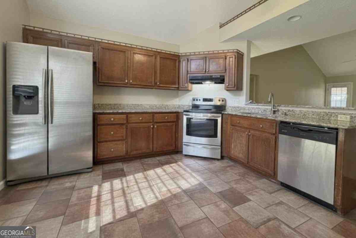 108 Crestwood Ct - Photo 6 of 22