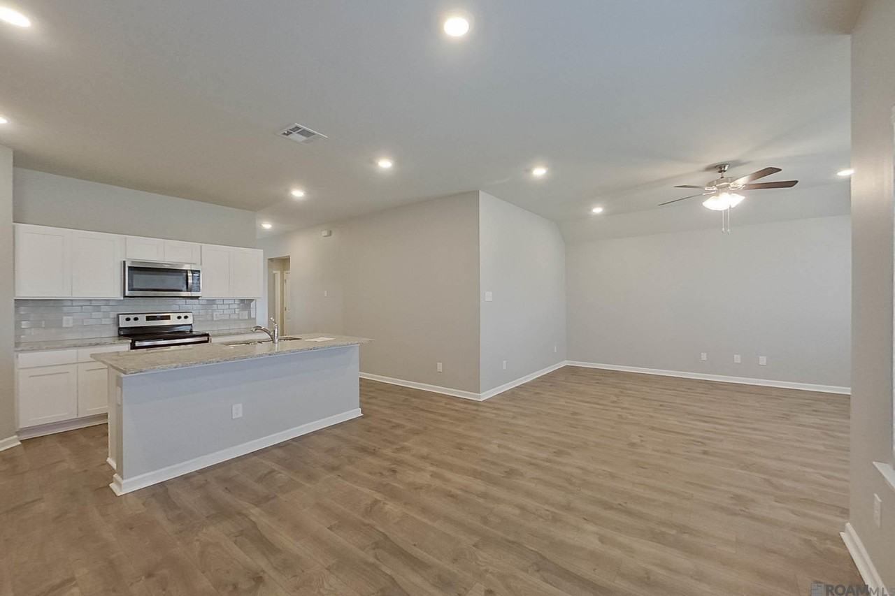 417 Mango Dr - Photo 5 of 20