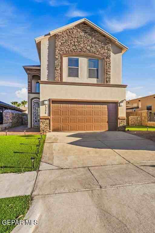 13224 Emerald Hills St
