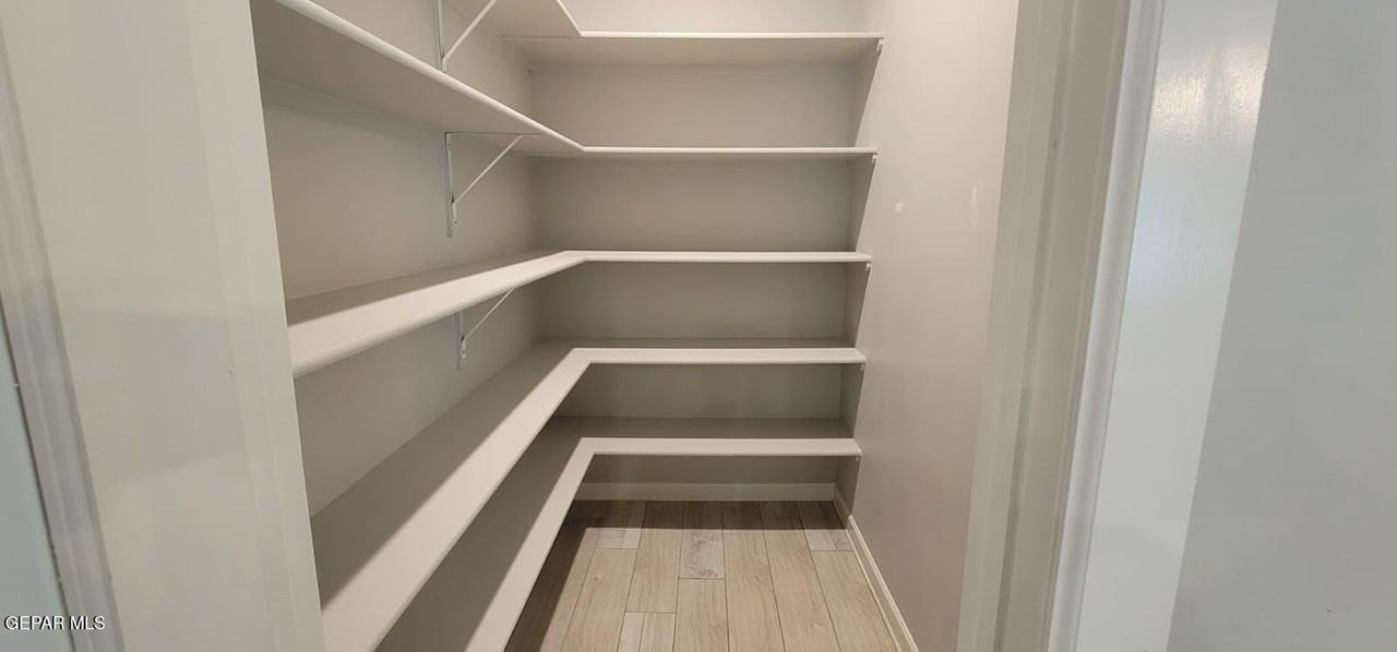 909 Cobalt Avenue - Photo 5 of 17