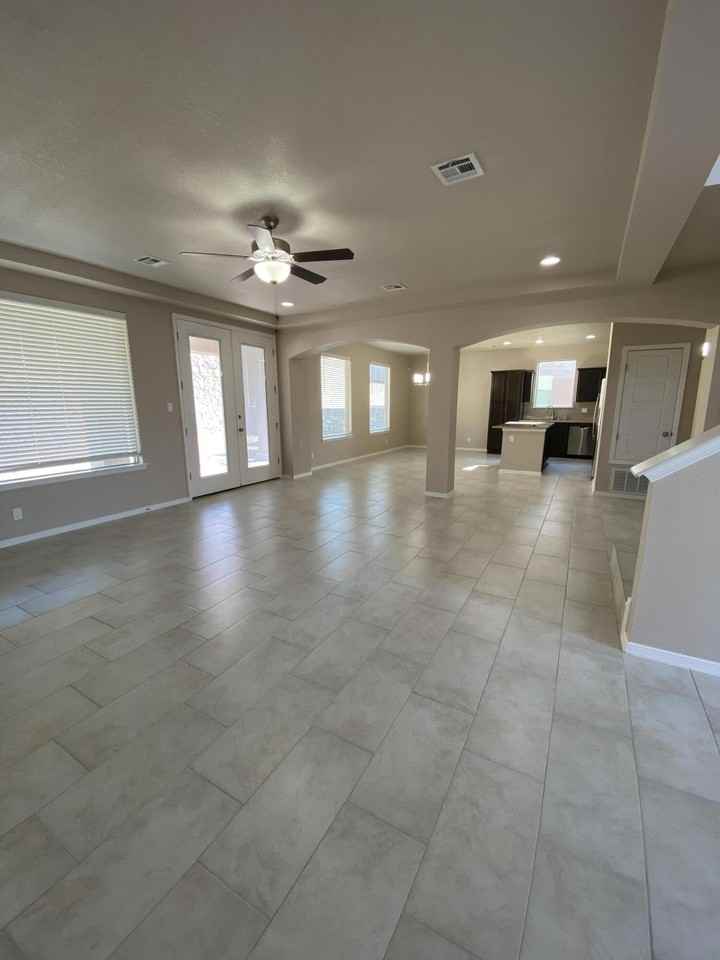 245 Malta St - Photo 4 of 35