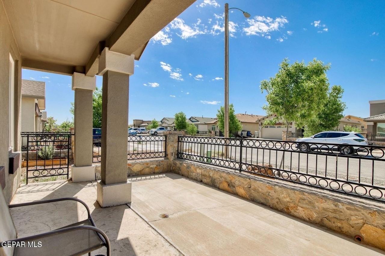 12769 Tre Maximiliano Ave - Photo 5 of 31