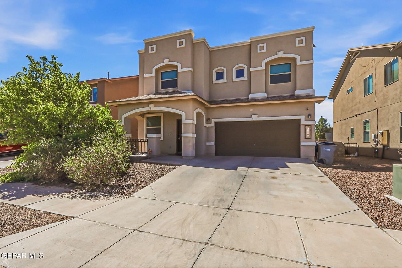 14668 Oldenberg Ct - Photo 2 of 43