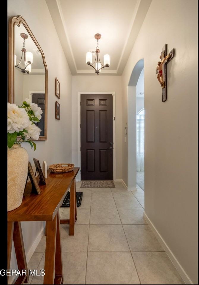 1056 Summer Breeze Pl - Photo 3 of 27