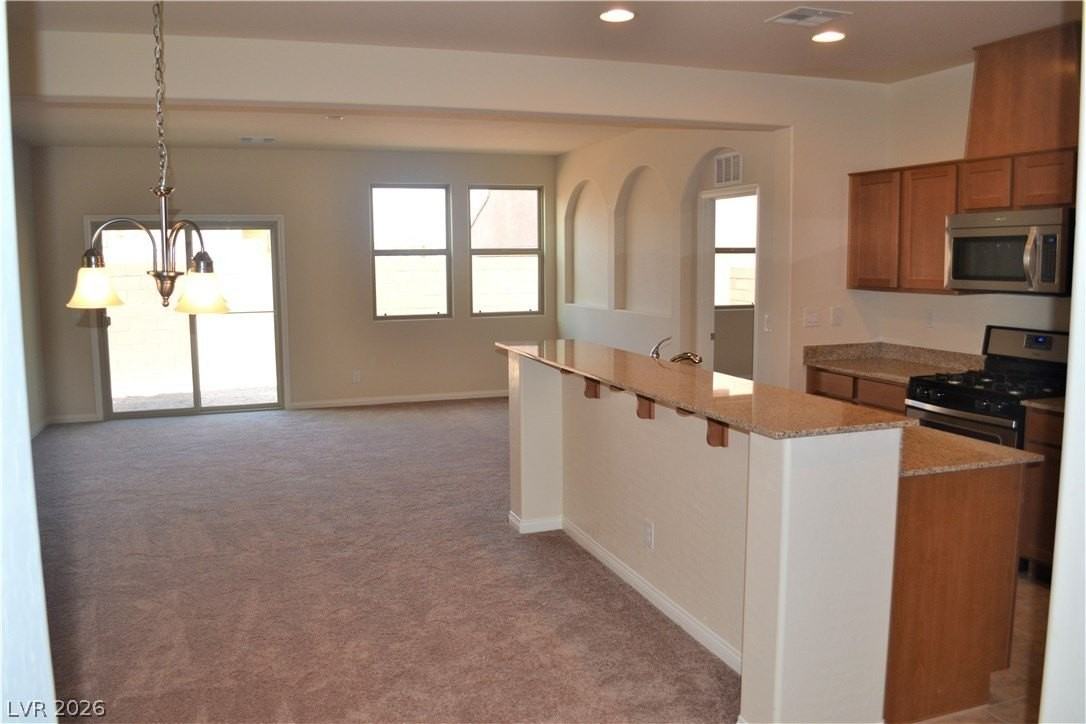 254 Botanic Gardens Dr - Photo 3 of 19