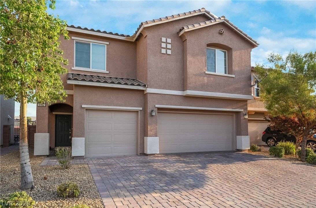 6462 Estrella Hills Ave - Photo 2 of 35