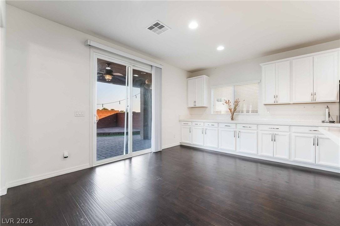 6462 Estrella Hills Ave - Photo 6 of 35