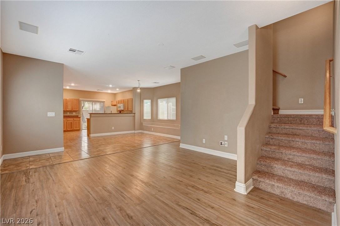 9185 Wild Briar Ln - Photo 4 of 45