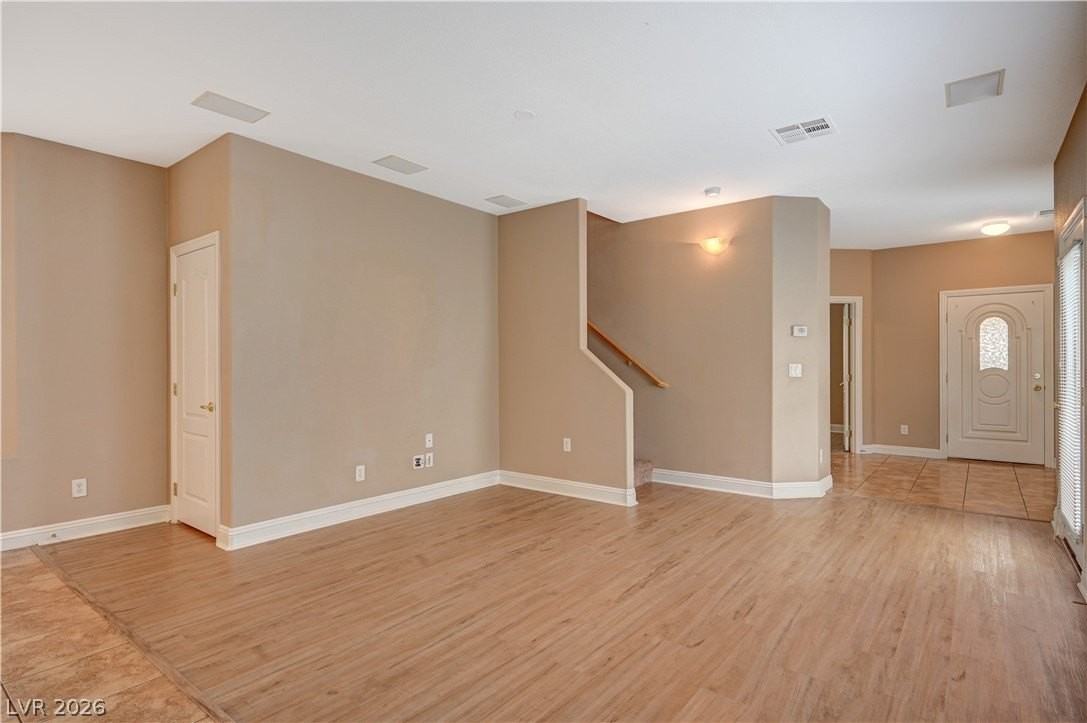 9185 Wild Briar Ln - Photo 5 of 45
