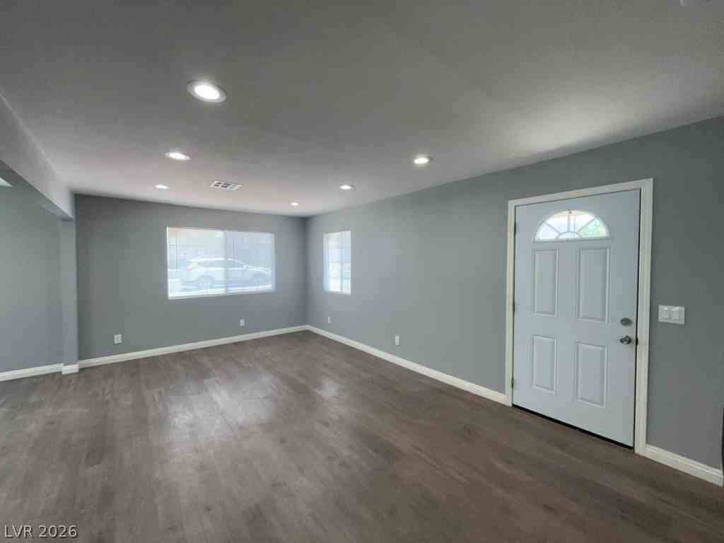 6 Brown St - Photo 3 of 7