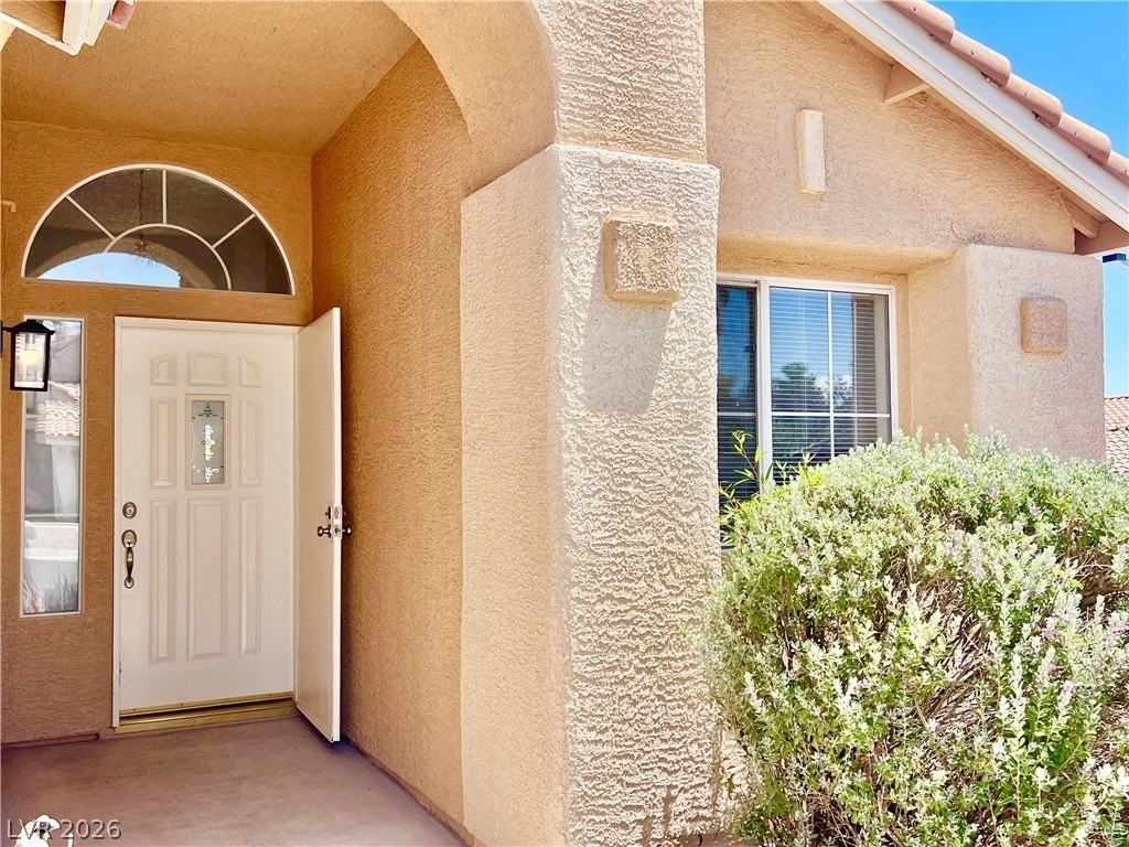 9708 Ridge Creek Pl - Photo 5 of 40