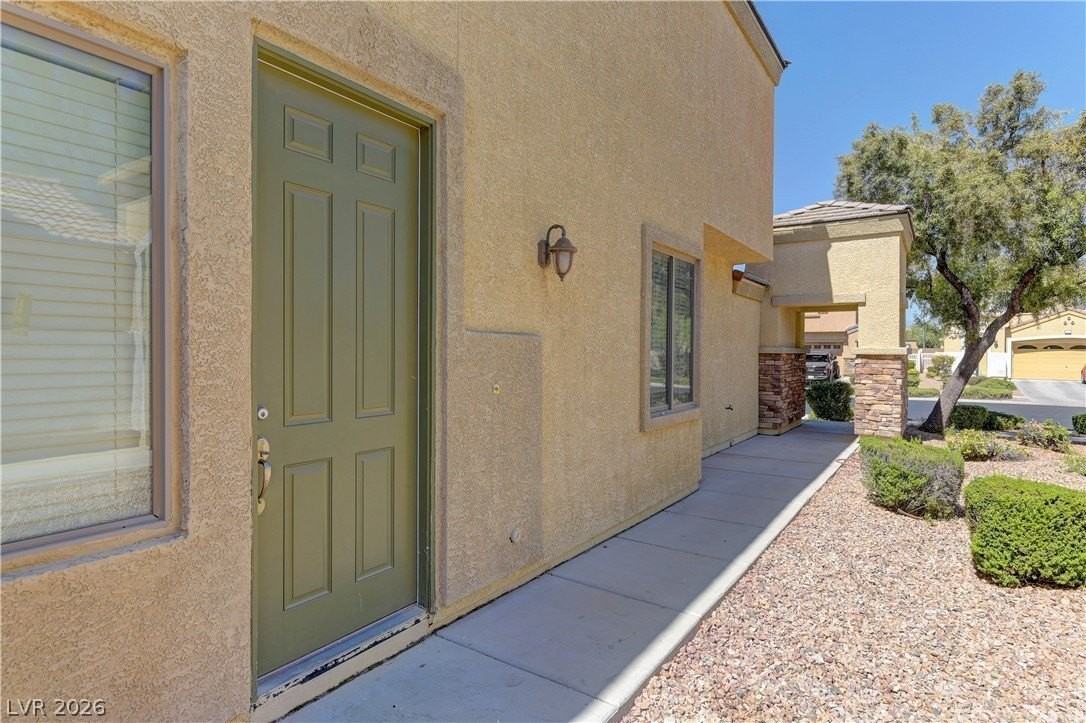 5536 Overlook Valley St - Photo 3 of 22