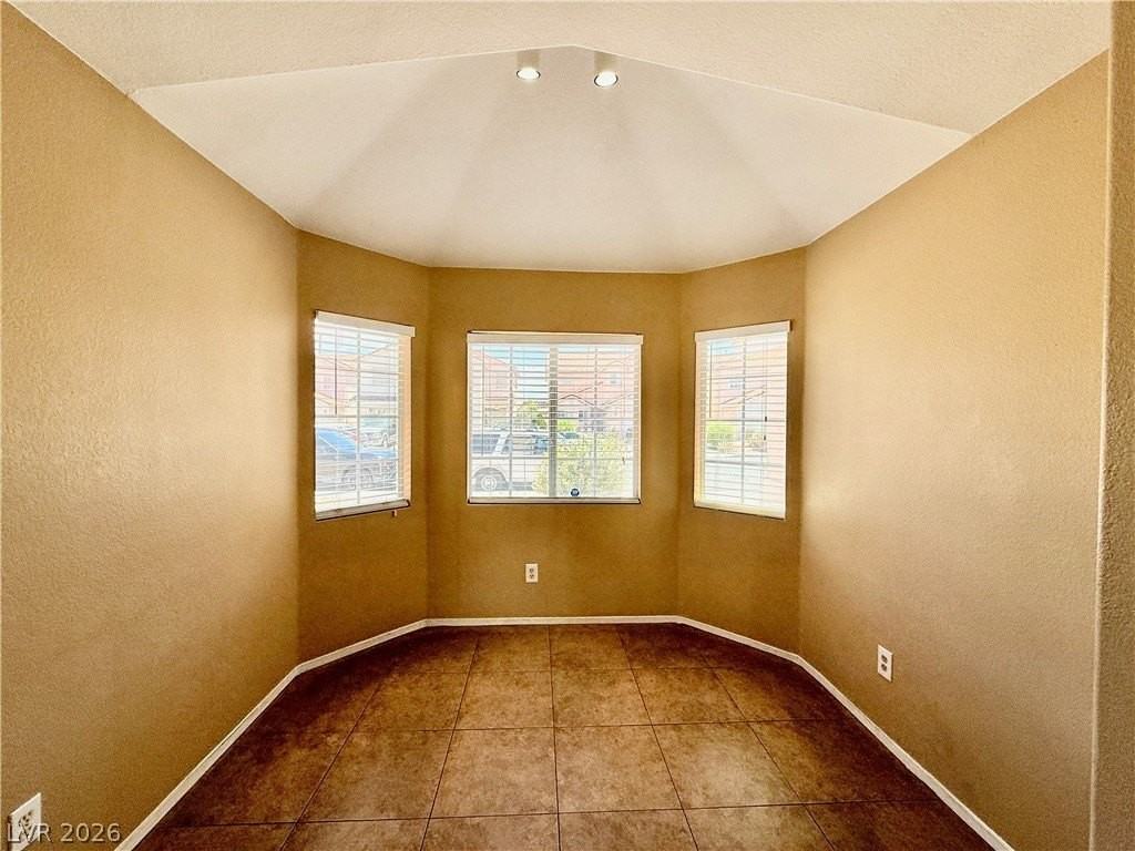 1202 Granite Ash Ave - Photo 3 of 30