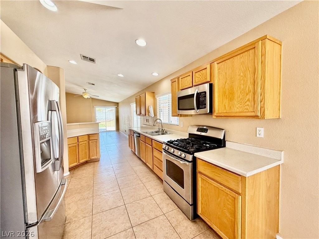 1202 Granite Ash Ave - Photo 5 of 30