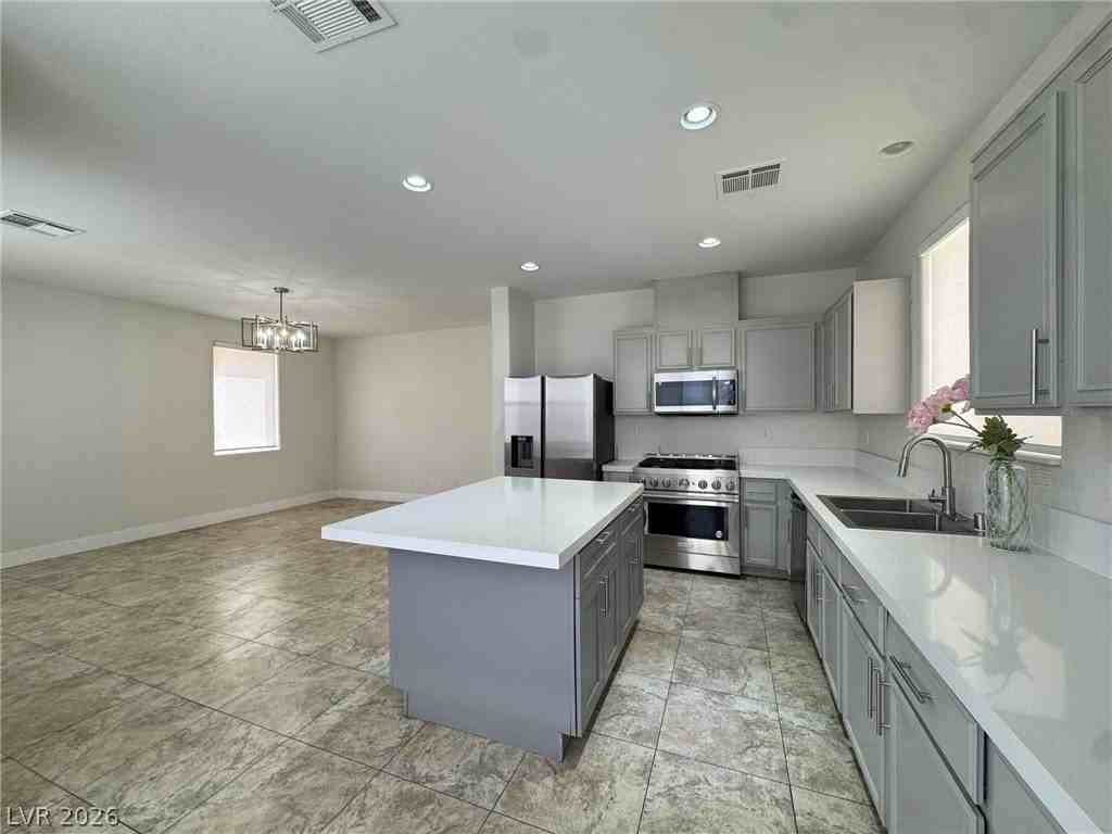 5352 Magnolia Crossing St - Photo 3 of 37