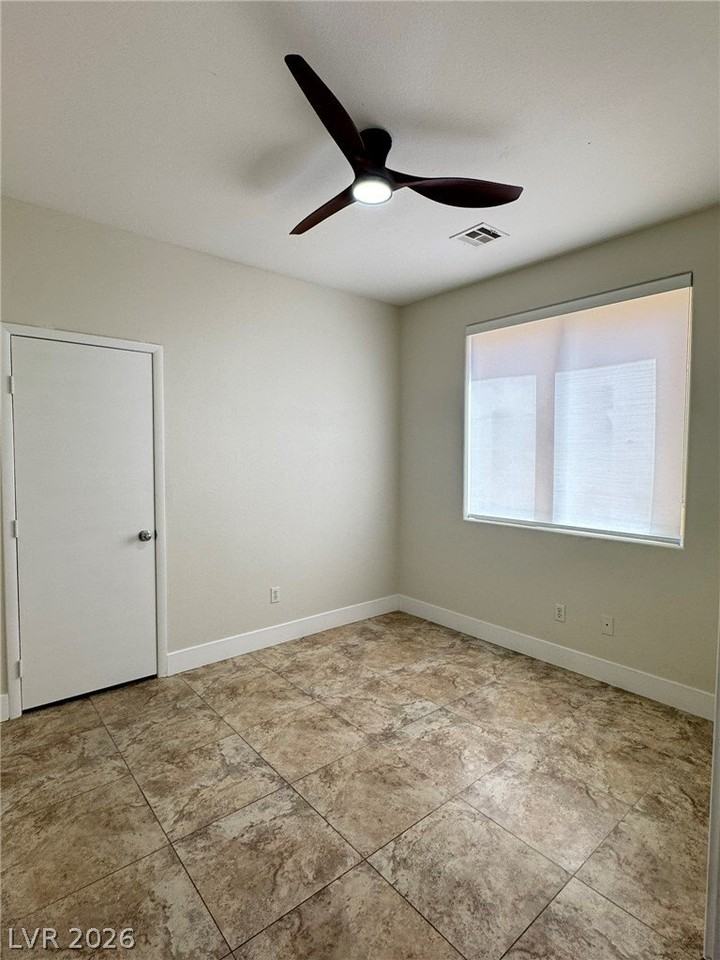 5352 Magnolia Crossing St - Photo 4 of 37