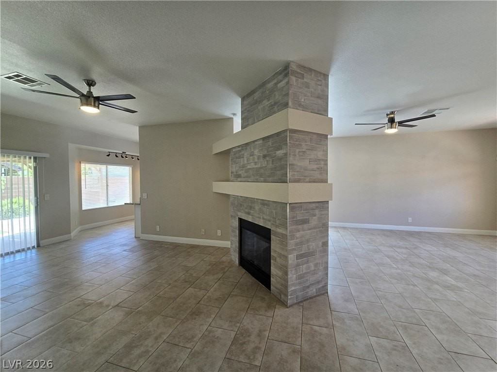 2809 Albrook Cir - Photo 6 of 36