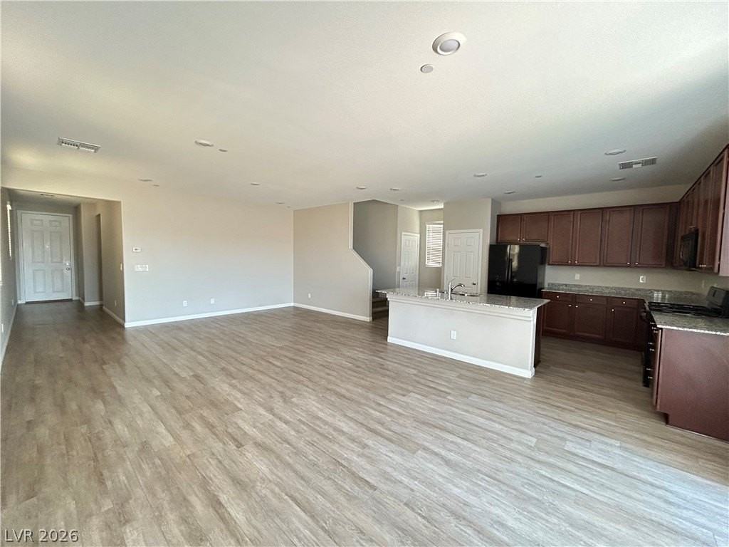 3553 Moneghetti Pl - Photo 3 of 24