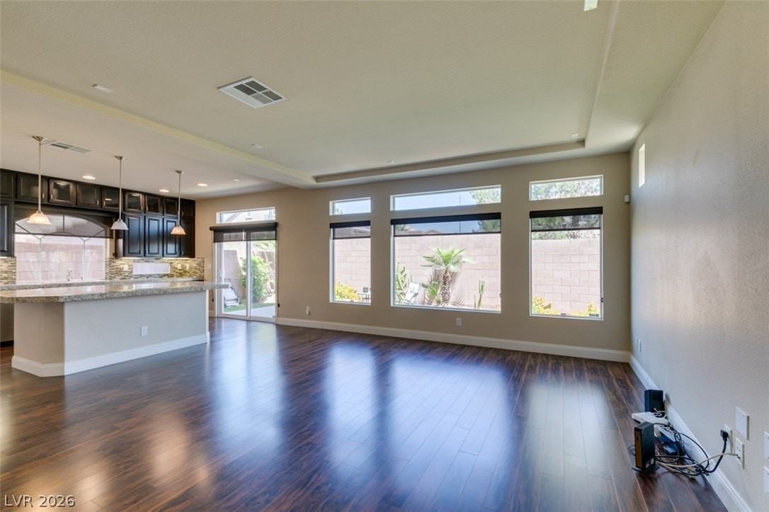 6038 Belvedere Canyon Ave - Photo 7 of 41