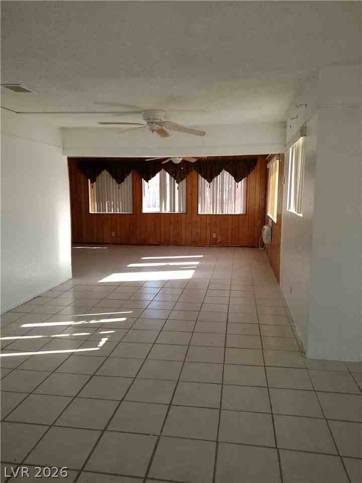 713 W Monroe Ave - Photo 7 of 16