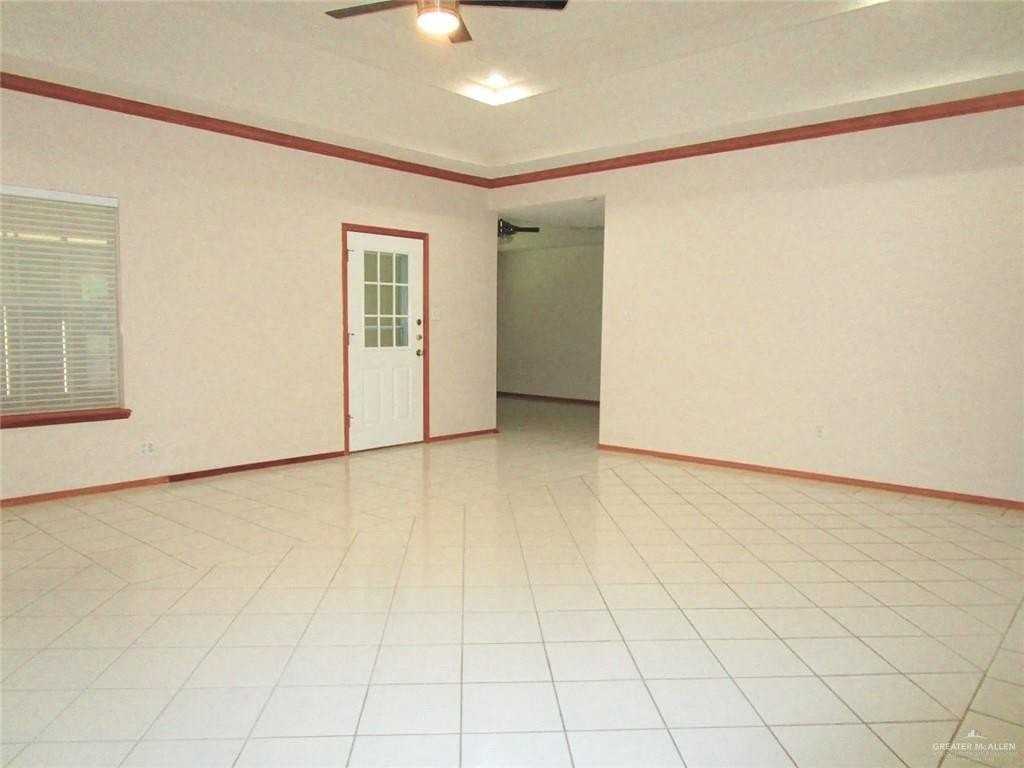 1216 Heron Ct - Photo 2 of 17