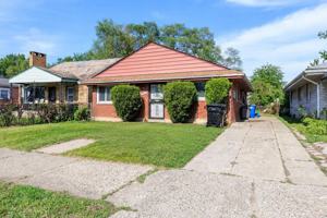 featured image of 20458 Indiana St