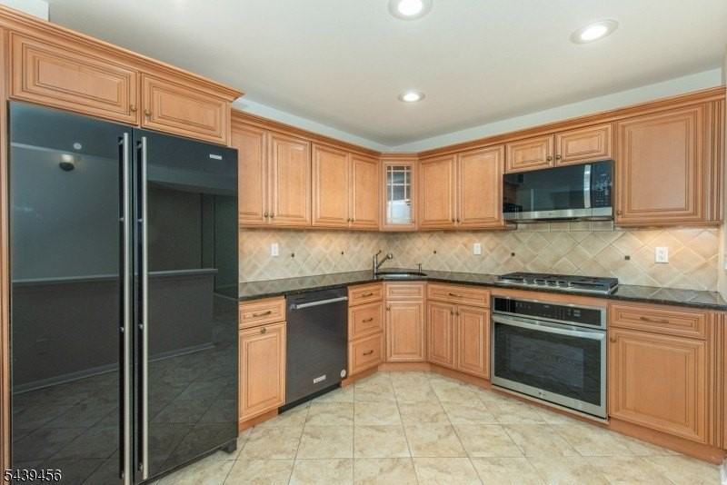 50 Castle Ridge Dr - Photo 5 of 27