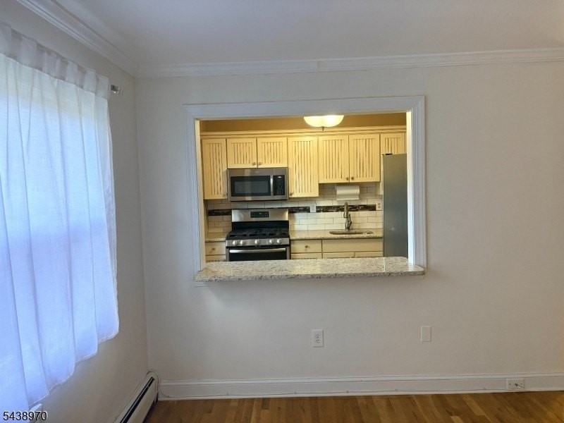 25 Hinchman Ave #1A - Photo 3 of 10