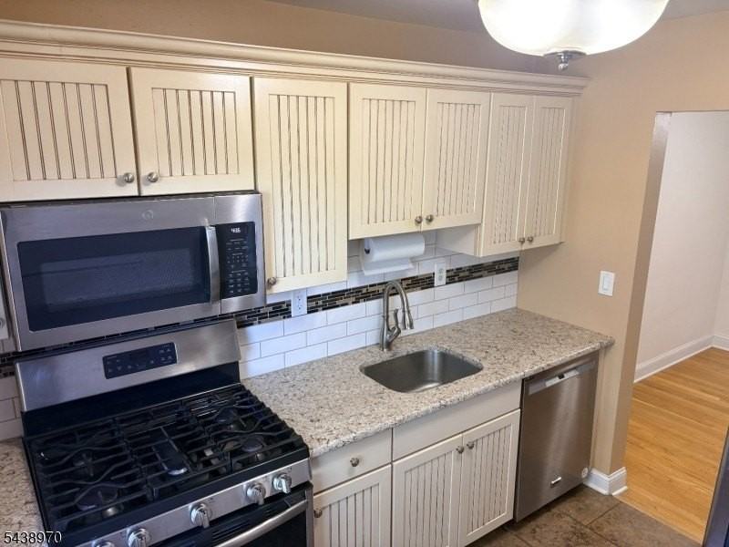 25 Hinchman Ave #1A - Photo 5 of 10